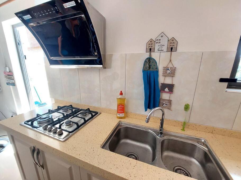 New Chic Apartment Flic En Flac ภายนอก รูปภาพ